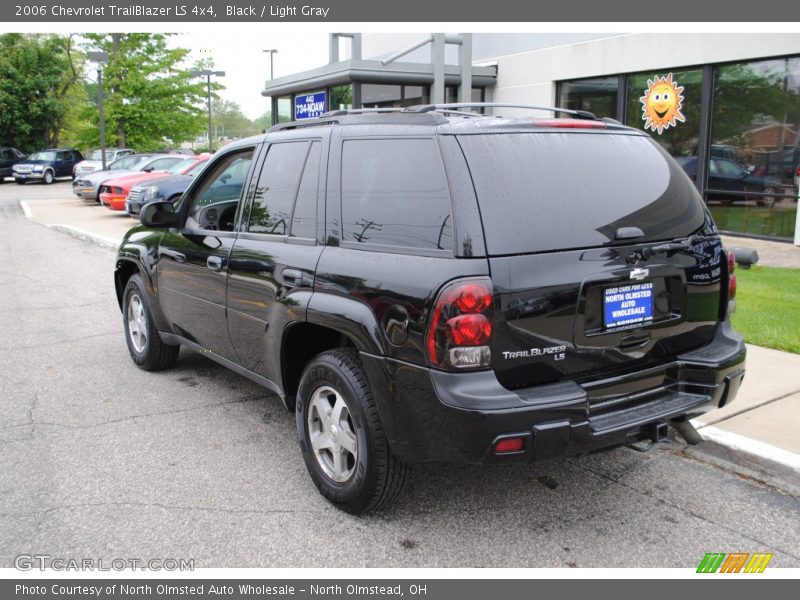 Black / Light Gray 2006 Chevrolet TrailBlazer LS 4x4