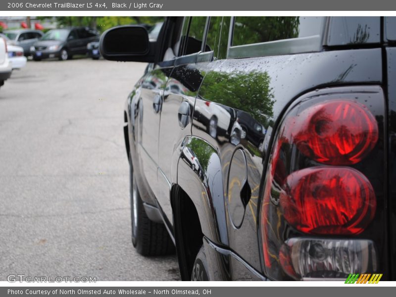 Black / Light Gray 2006 Chevrolet TrailBlazer LS 4x4