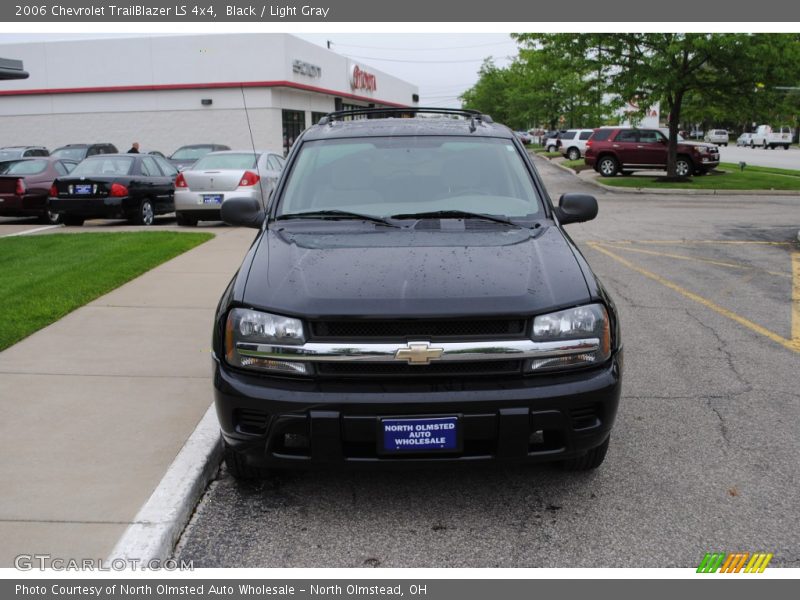 Black / Light Gray 2006 Chevrolet TrailBlazer LS 4x4