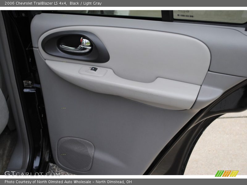 Black / Light Gray 2006 Chevrolet TrailBlazer LS 4x4