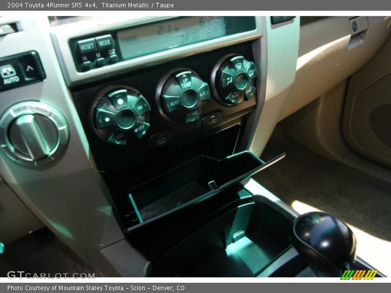 Titanium Metallic / Taupe 2004 Toyota 4Runner SR5 4x4