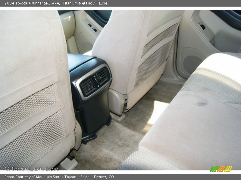 Titanium Metallic / Taupe 2004 Toyota 4Runner SR5 4x4
