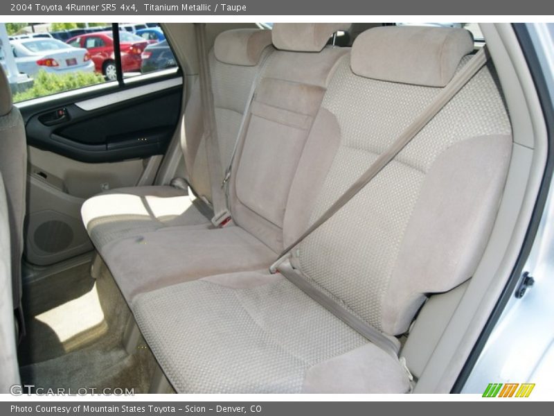 Titanium Metallic / Taupe 2004 Toyota 4Runner SR5 4x4
