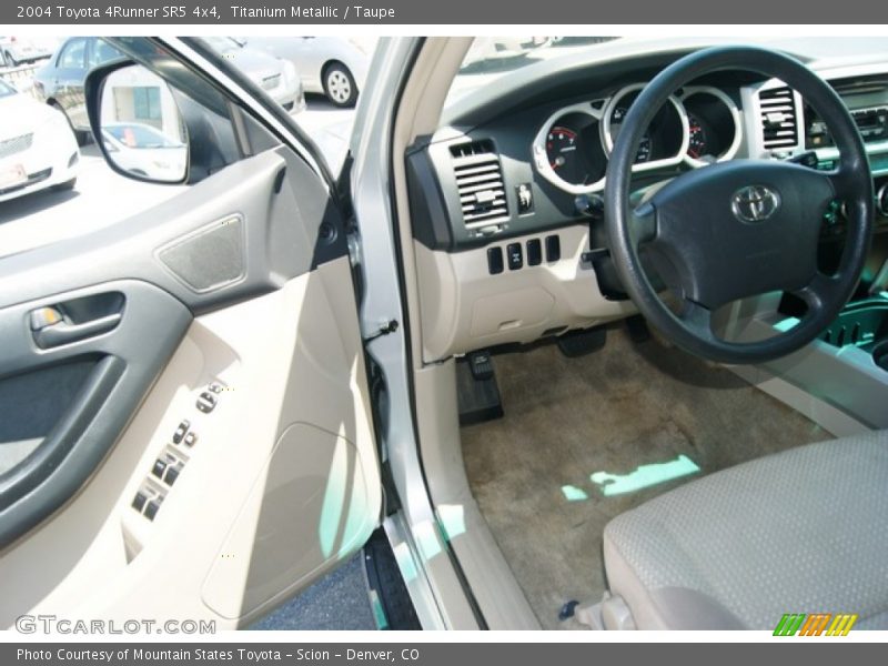 Titanium Metallic / Taupe 2004 Toyota 4Runner SR5 4x4