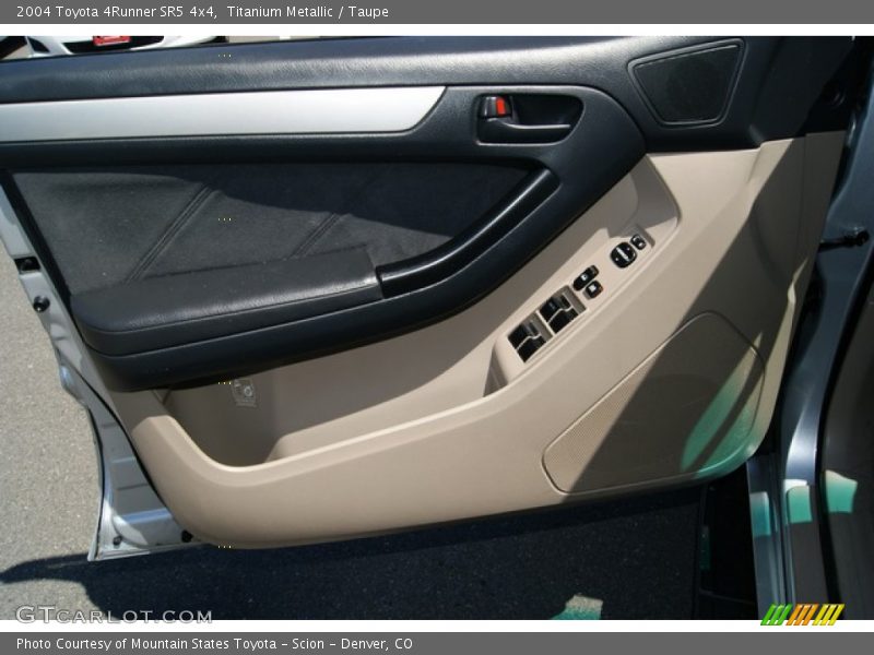 Titanium Metallic / Taupe 2004 Toyota 4Runner SR5 4x4