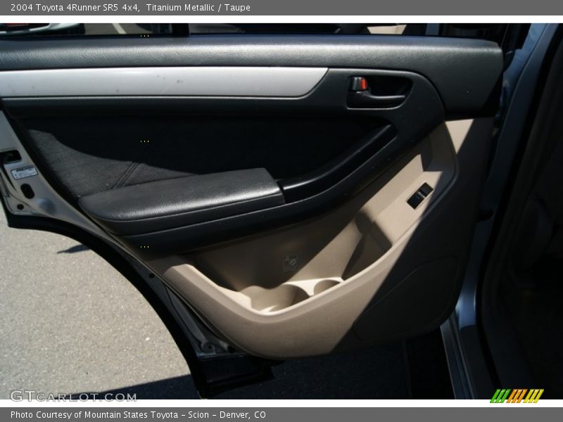 Titanium Metallic / Taupe 2004 Toyota 4Runner SR5 4x4