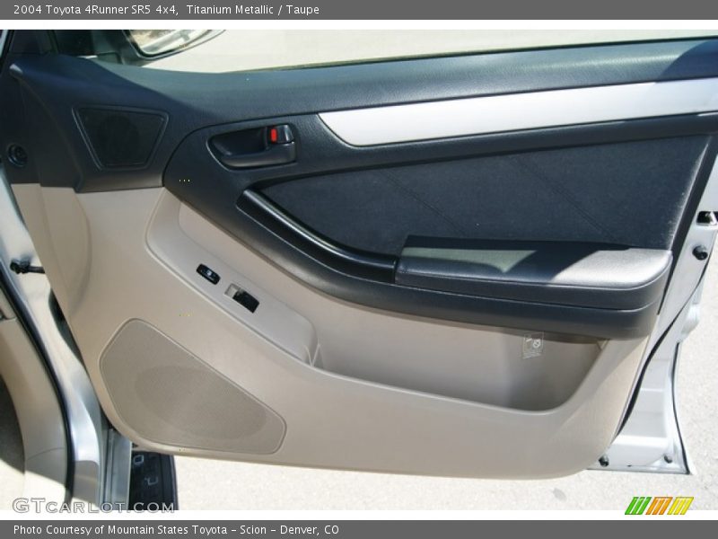 Titanium Metallic / Taupe 2004 Toyota 4Runner SR5 4x4