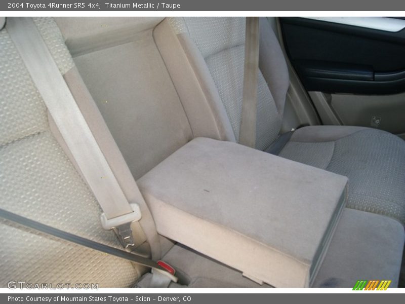 Titanium Metallic / Taupe 2004 Toyota 4Runner SR5 4x4