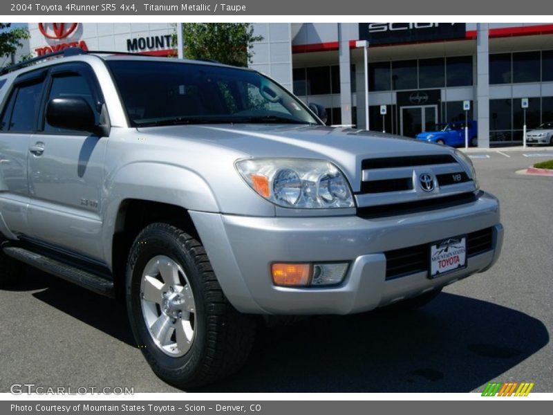 Titanium Metallic / Taupe 2004 Toyota 4Runner SR5 4x4