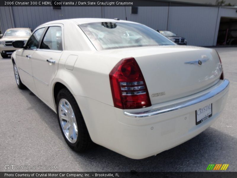 Cool Vanilla / Dark Slate Gray/Light Graystone 2006 Chrysler 300 C HEMI