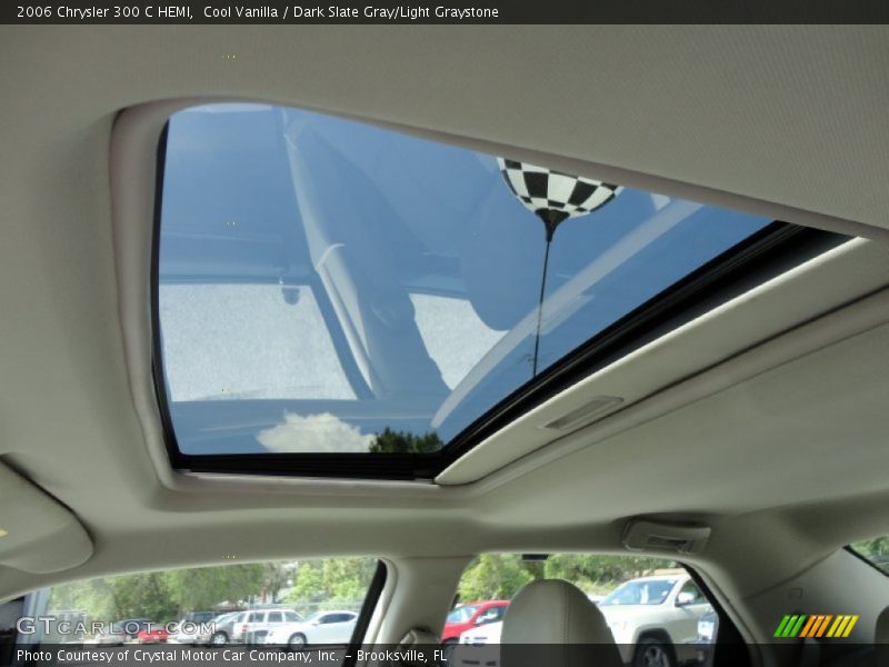 Cool Vanilla / Dark Slate Gray/Light Graystone 2006 Chrysler 300 C HEMI