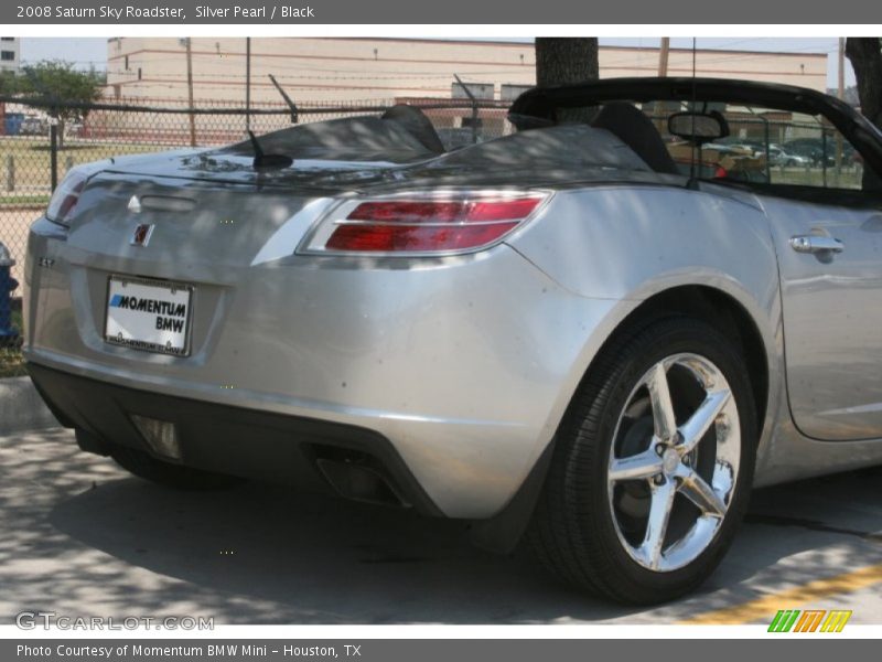 Silver Pearl / Black 2008 Saturn Sky Roadster