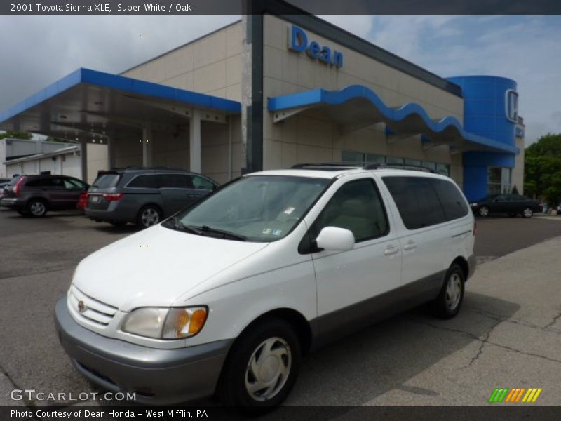 Super White / Oak 2001 Toyota Sienna XLE
