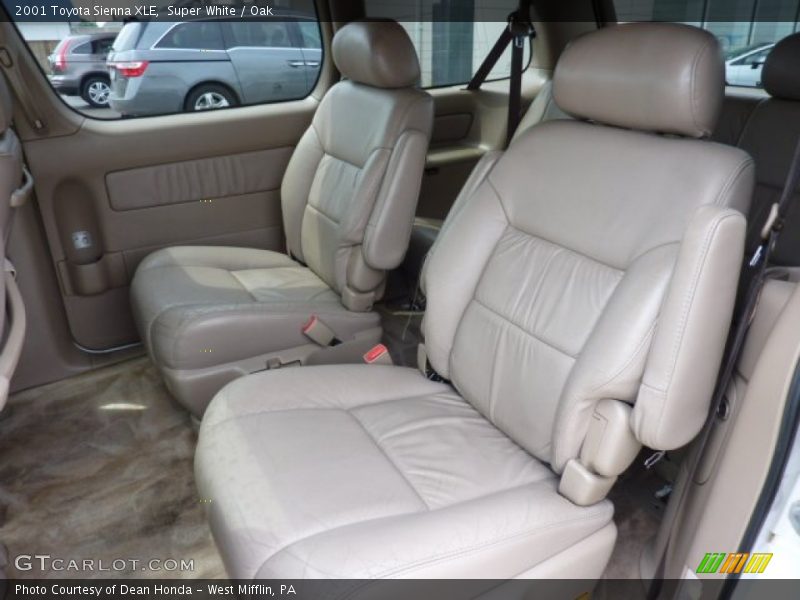 Super White / Oak 2001 Toyota Sienna XLE