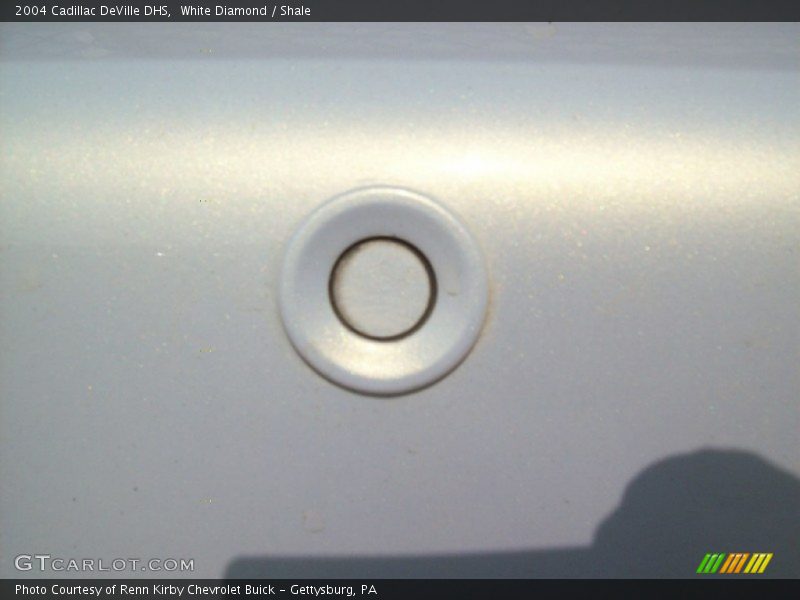 White Diamond / Shale 2004 Cadillac DeVille DHS