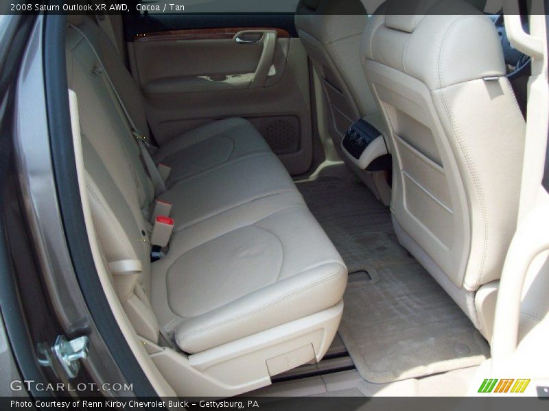 Cocoa / Tan 2008 Saturn Outlook XR AWD