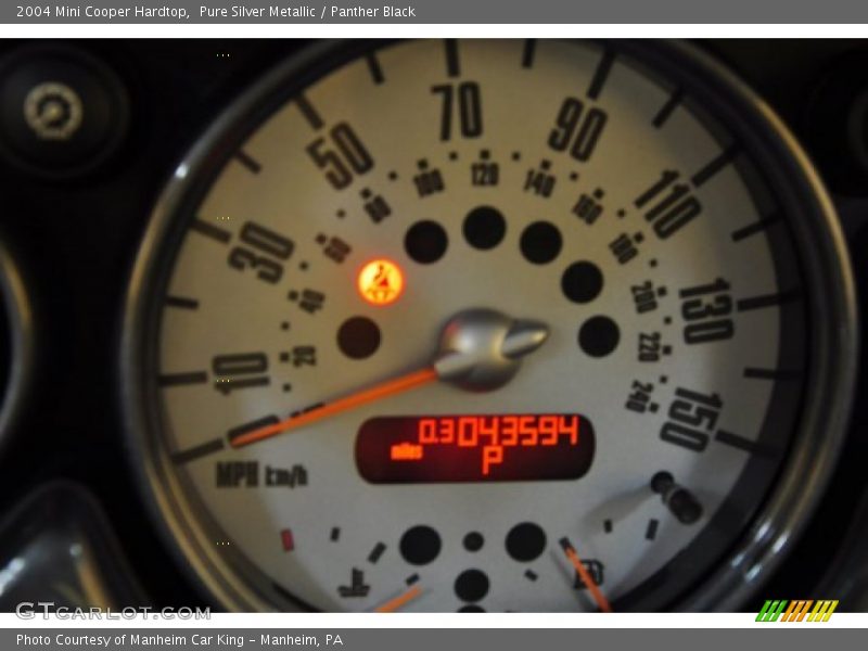 Pure Silver Metallic / Panther Black 2004 Mini Cooper Hardtop