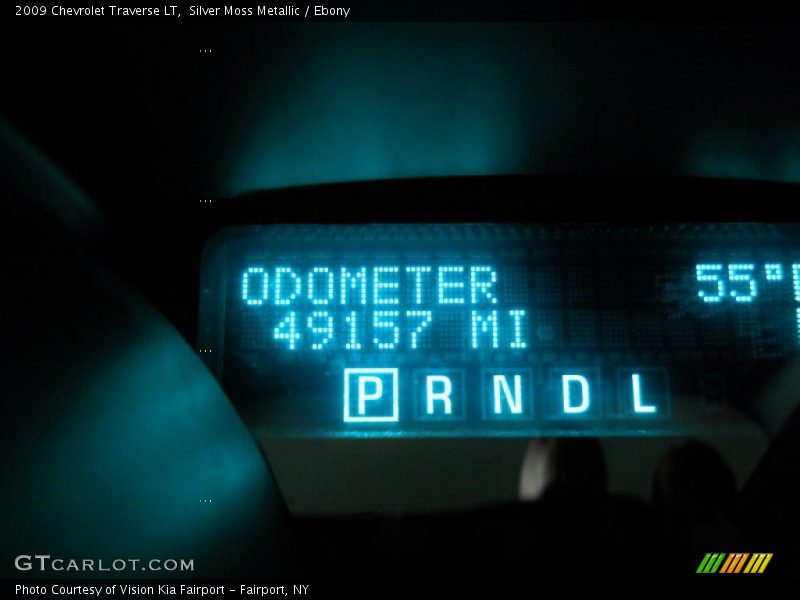 Silver Moss Metallic / Ebony 2009 Chevrolet Traverse LT