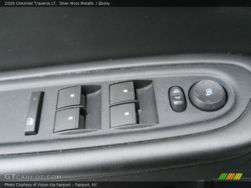 Silver Moss Metallic / Ebony 2009 Chevrolet Traverse LT