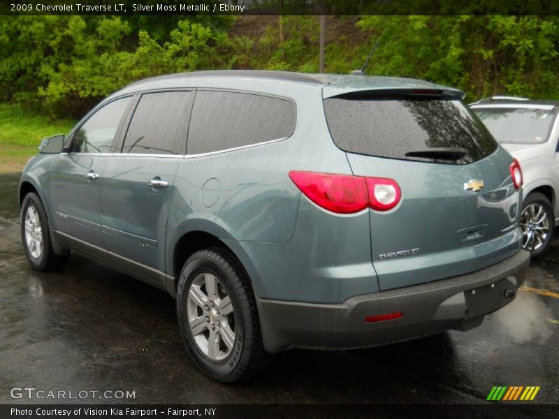 Silver Moss Metallic / Ebony 2009 Chevrolet Traverse LT