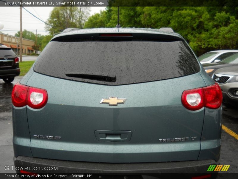 Silver Moss Metallic / Ebony 2009 Chevrolet Traverse LT