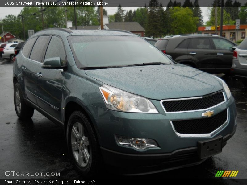 Silver Moss Metallic / Ebony 2009 Chevrolet Traverse LT
