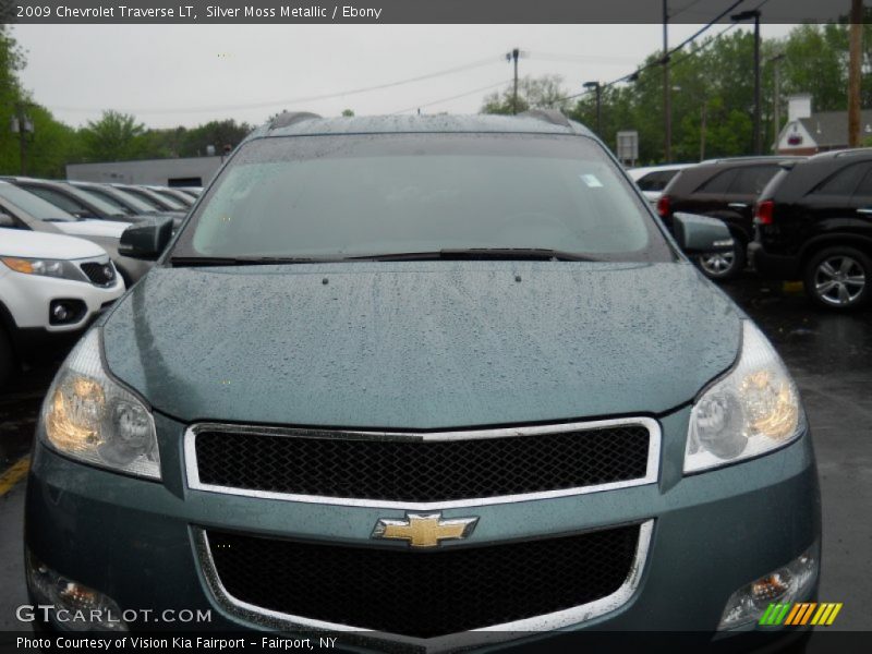 Silver Moss Metallic / Ebony 2009 Chevrolet Traverse LT