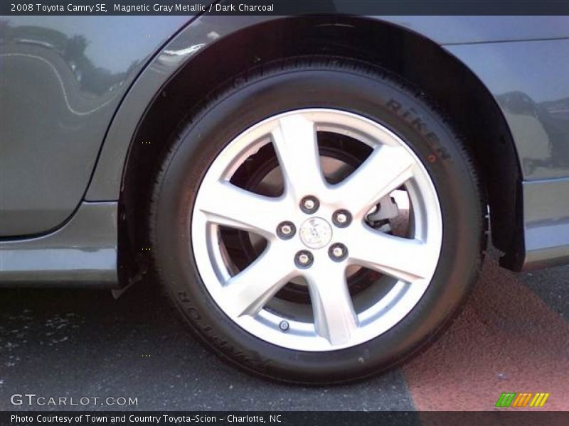 Magnetic Gray Metallic / Dark Charcoal 2008 Toyota Camry SE