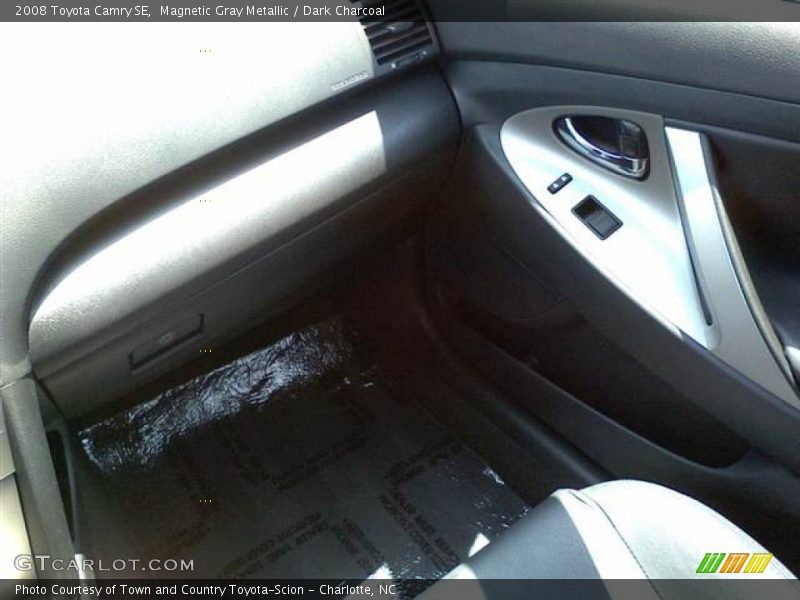 Magnetic Gray Metallic / Dark Charcoal 2008 Toyota Camry SE