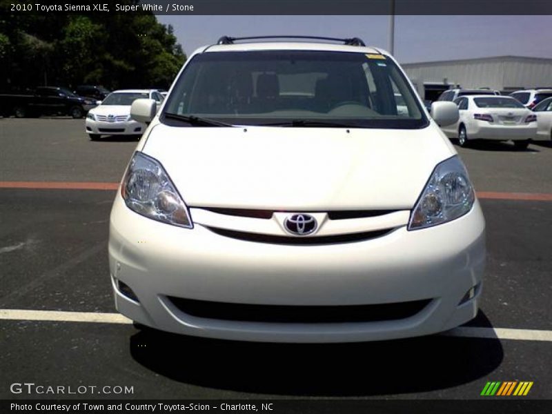 Super White / Stone 2010 Toyota Sienna XLE