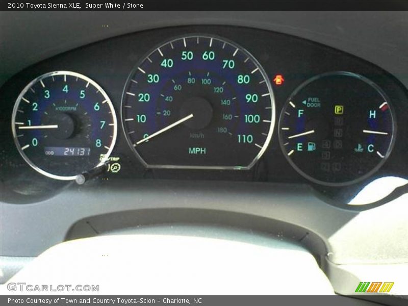  2010 Sienna XLE XLE Gauges