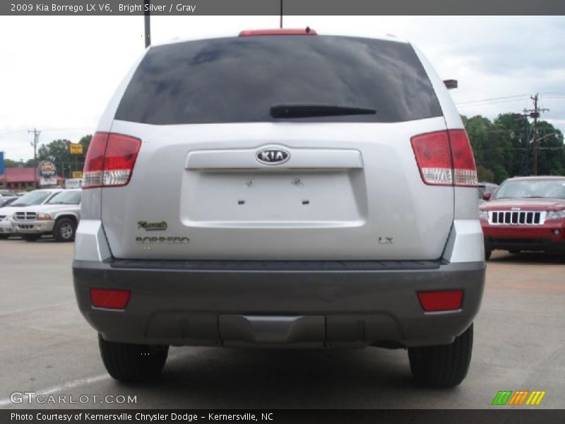 Bright Silver / Gray 2009 Kia Borrego LX V6