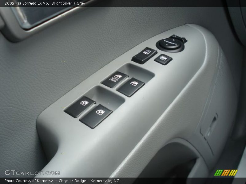 Bright Silver / Gray 2009 Kia Borrego LX V6