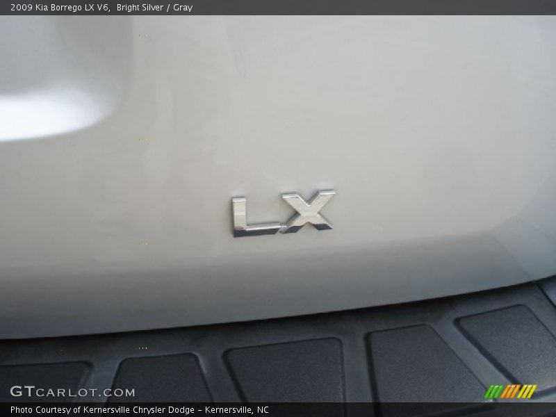 Bright Silver / Gray 2009 Kia Borrego LX V6