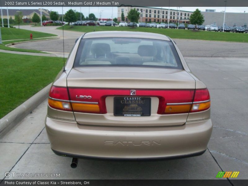 Medium Gold / Medium Tan 2002 Saturn L Series L200 Sedan