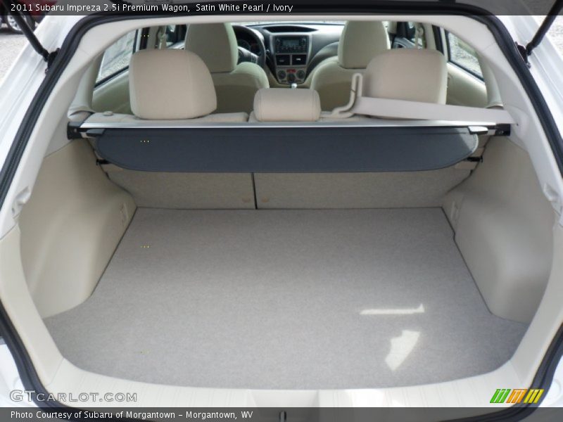  2011 Impreza 2.5i Premium Wagon Trunk