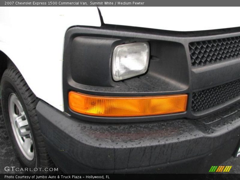 Summit White / Medium Pewter 2007 Chevrolet Express 1500 Commercial Van