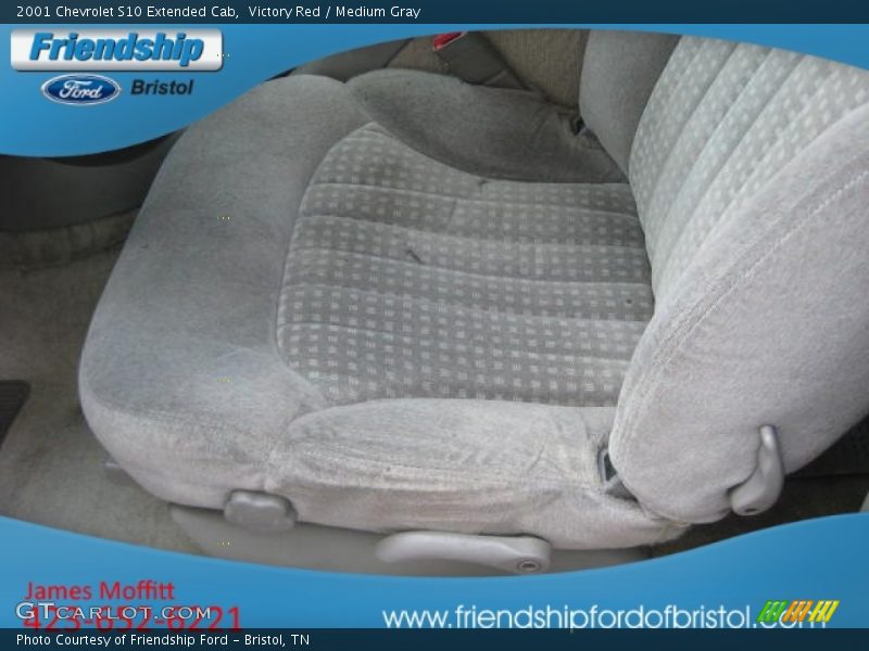Victory Red / Medium Gray 2001 Chevrolet S10 Extended Cab