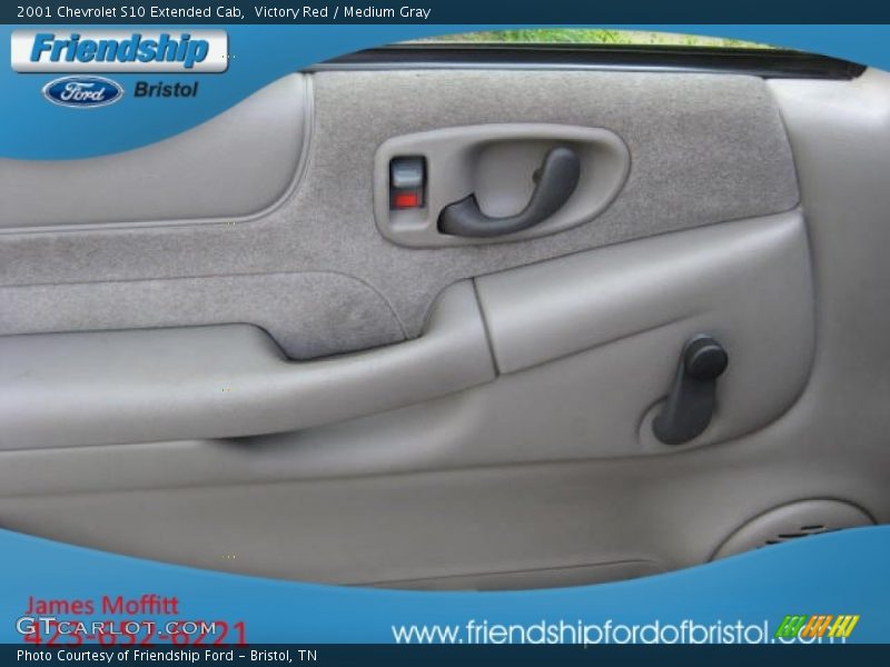 Victory Red / Medium Gray 2001 Chevrolet S10 Extended Cab