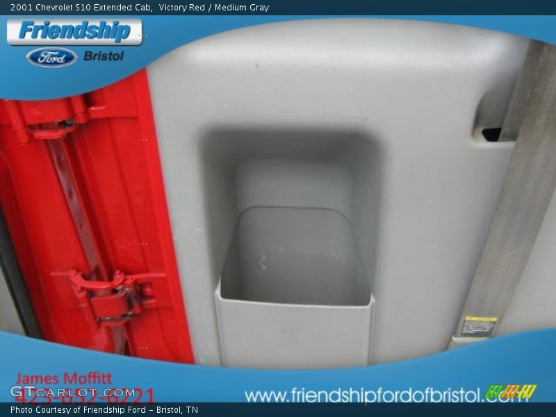Victory Red / Medium Gray 2001 Chevrolet S10 Extended Cab