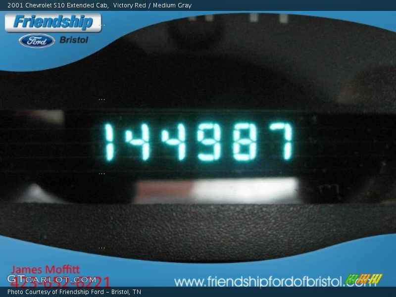 Victory Red / Medium Gray 2001 Chevrolet S10 Extended Cab