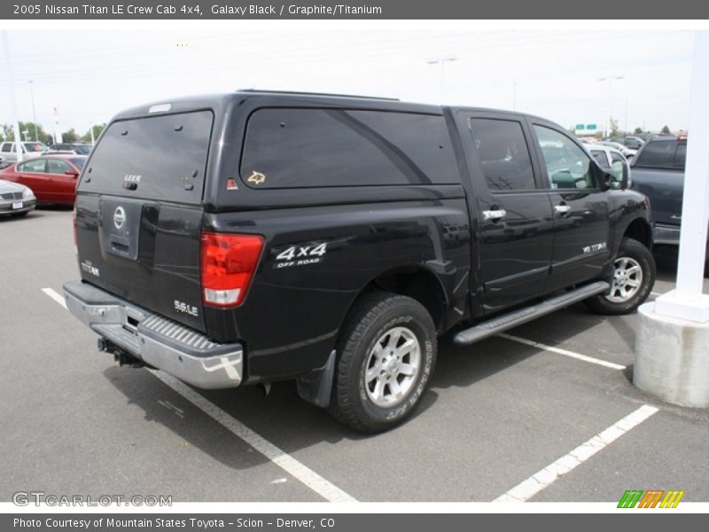 Galaxy Black / Graphite/Titanium 2005 Nissan Titan LE Crew Cab 4x4
