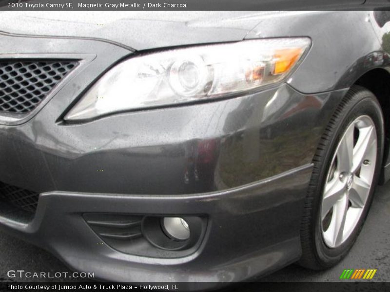 Magnetic Gray Metallic / Dark Charcoal 2010 Toyota Camry SE