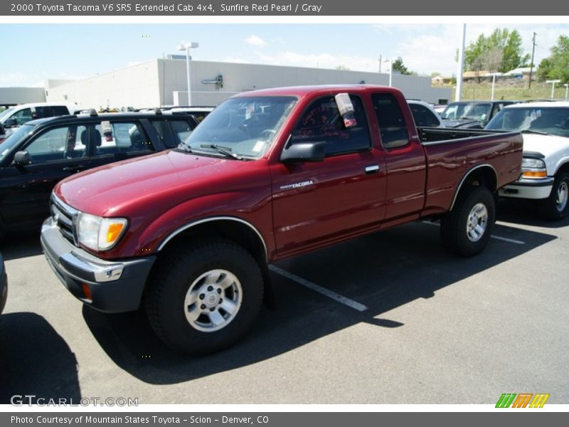 Sunfire Red Pearl / Gray 2000 Toyota Tacoma V6 SR5 Extended Cab 4x4