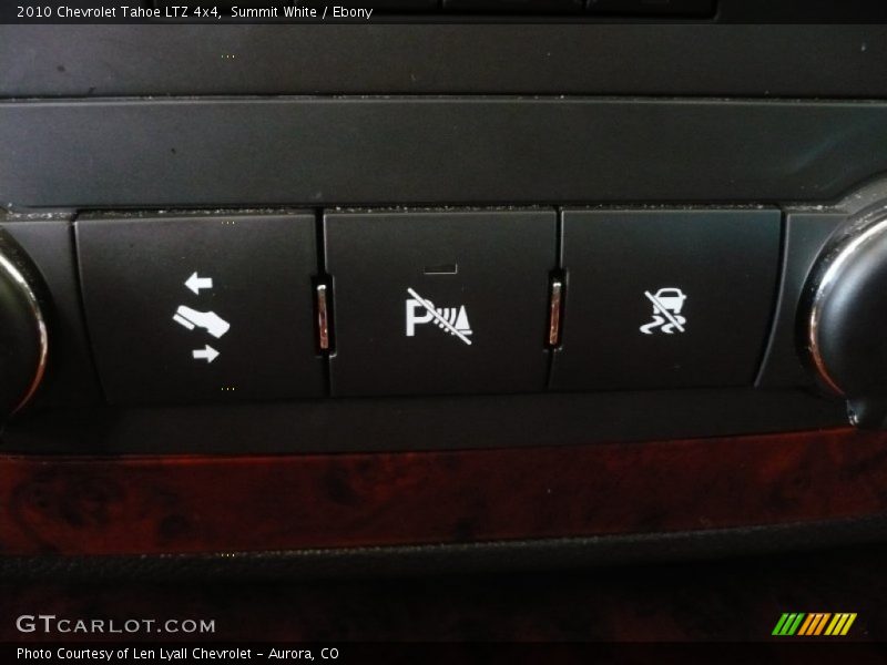 Summit White / Ebony 2010 Chevrolet Tahoe LTZ 4x4