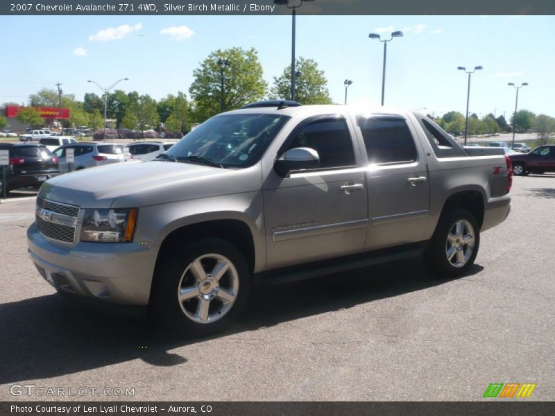 Silver Birch Metallic / Ebony 2007 Chevrolet Avalanche Z71 4WD