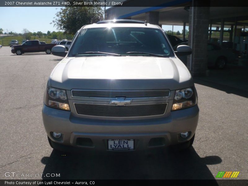 Silver Birch Metallic / Ebony 2007 Chevrolet Avalanche Z71 4WD