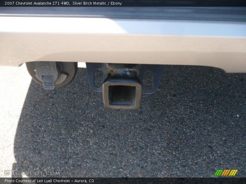 Silver Birch Metallic / Ebony 2007 Chevrolet Avalanche Z71 4WD
