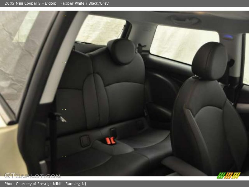 Pepper White / Black/Grey 2009 Mini Cooper S Hardtop