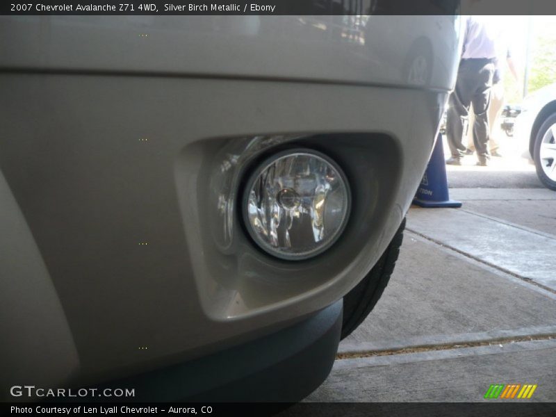 Silver Birch Metallic / Ebony 2007 Chevrolet Avalanche Z71 4WD